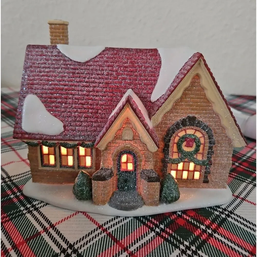 Department 56 Tangletown Cottage Porcelain Building w/ Accessory Decor